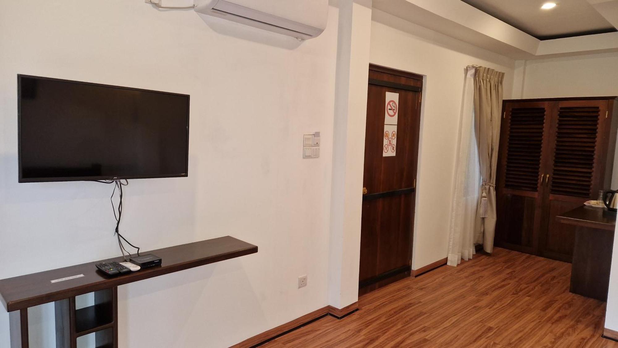 Millet'S Food Company And Cooking Center Hotel Negombo Room photo