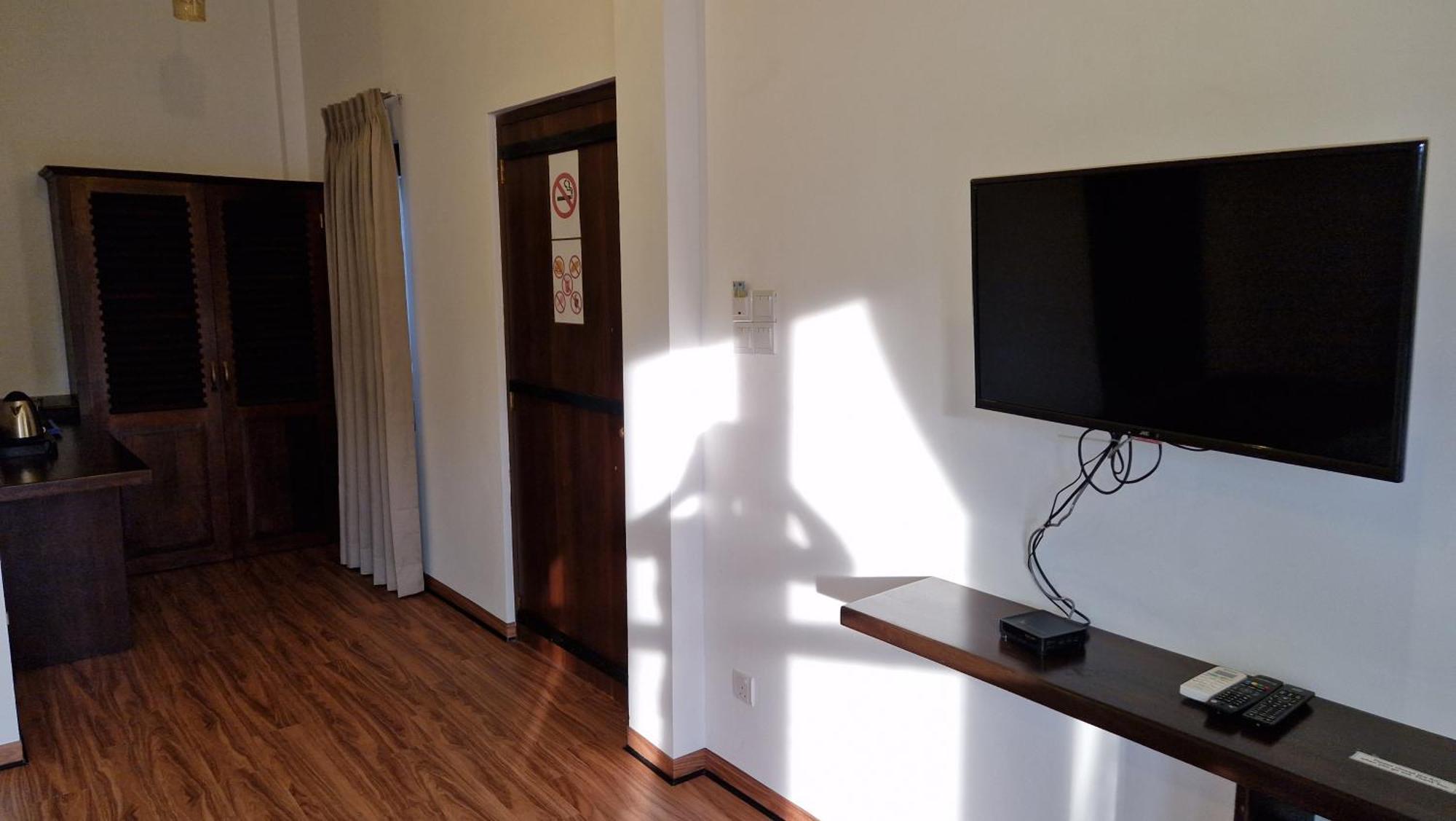 Millet'S Food Company And Cooking Center Hotel Negombo Room photo