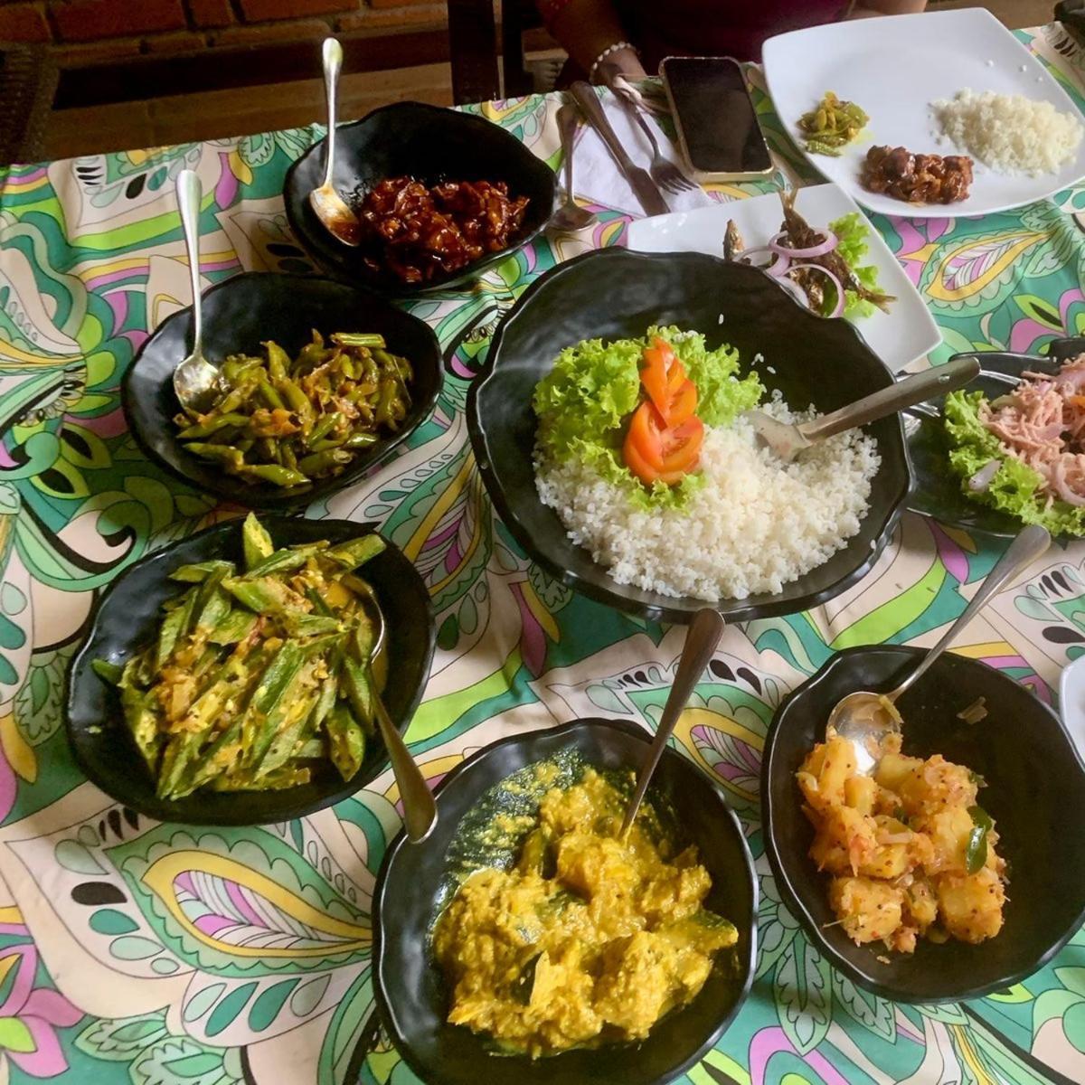 Millet'S Food Company And Cooking Center Hotel Negombo Exterior photo